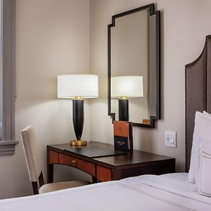 Queen Room Two Queen Beds Mobility Hearing Access
